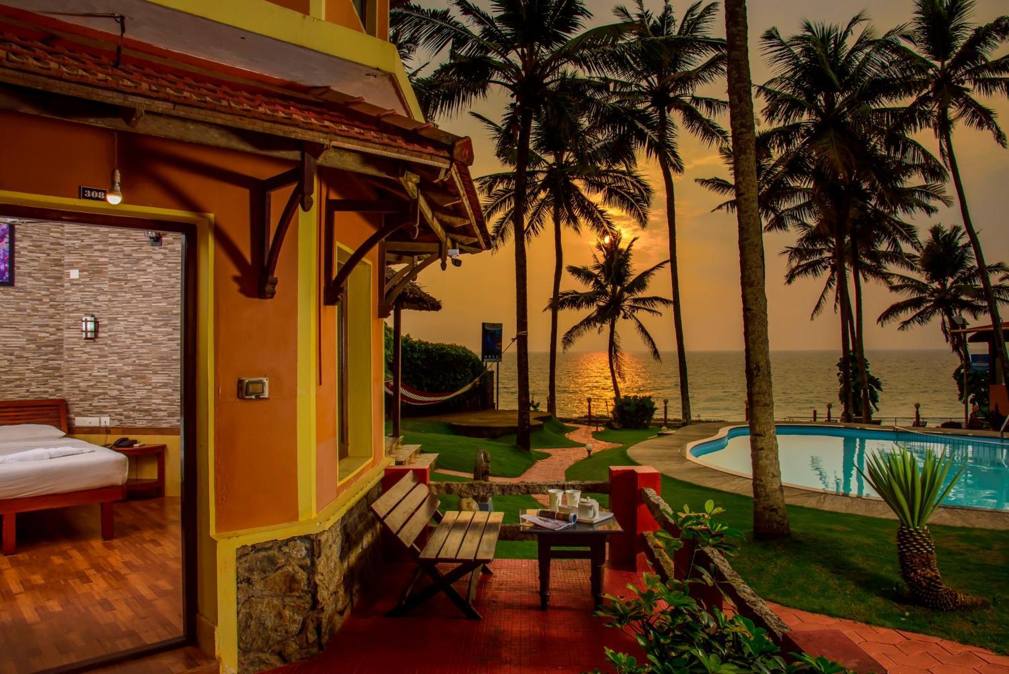Krishnatheeram Ayur Holy Beach Resorts Varkala Exterior photo
