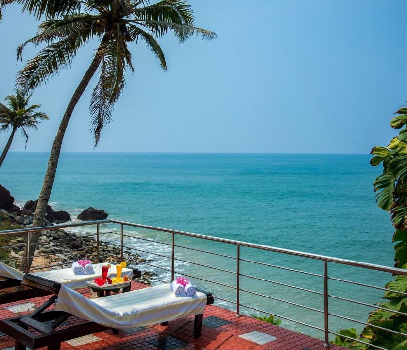 Krishnatheeram Ayur Holy Beach Resorts Varkala Exterior photo