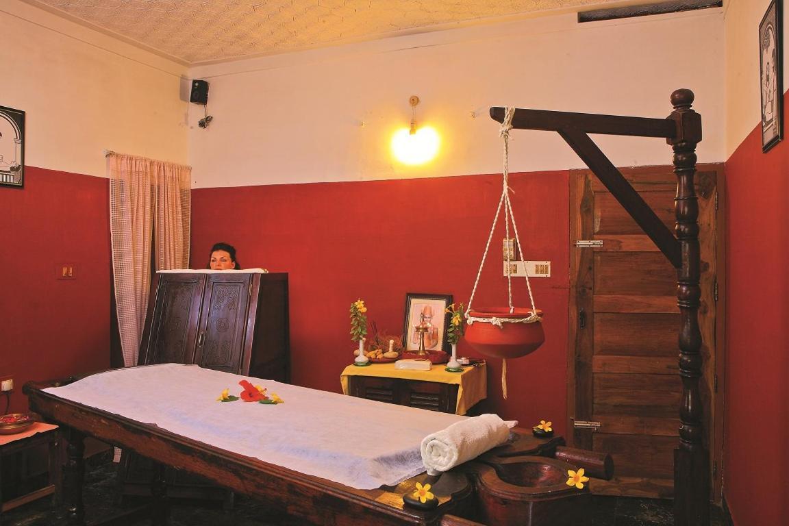 Krishnatheeram Ayur Holy Beach Resorts Varkala Exterior photo
